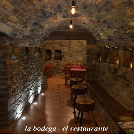 Casa Dueso Guest house El Pueyo de Araguas